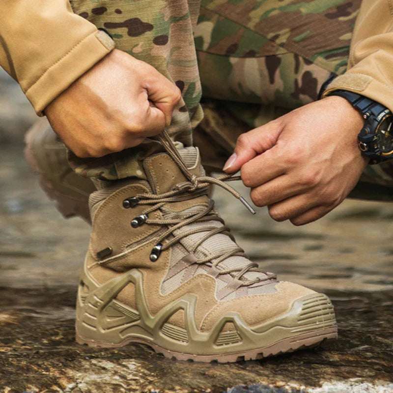 HIKING WINTER BOOTS